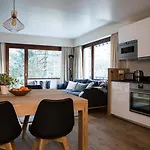 Le Brevent 2 Апартаменты Шамони